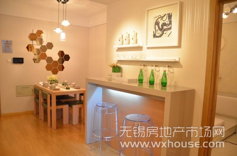 户型86平米高层精装样板房：餐厅      