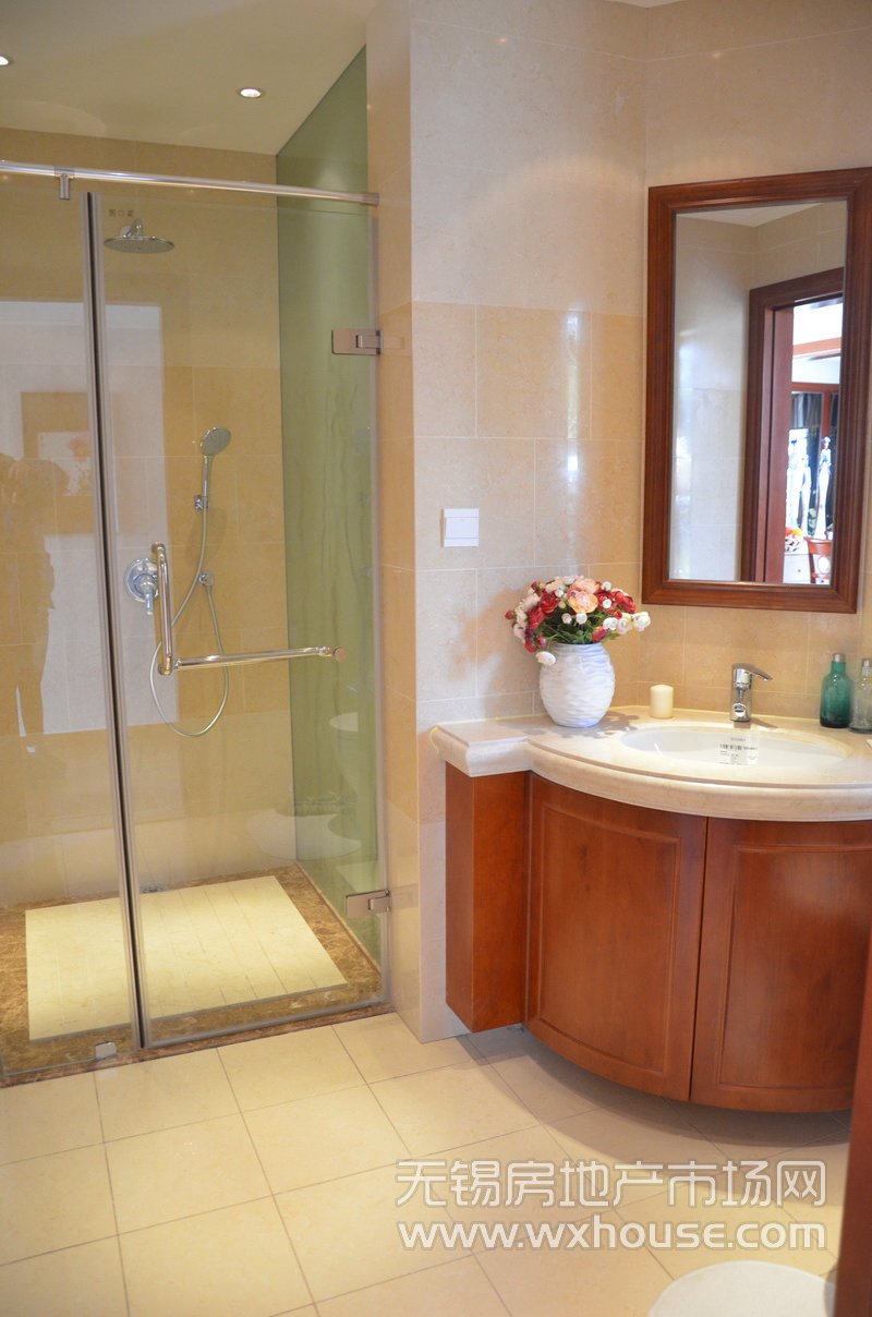 户型147平米样板房：卫生间      