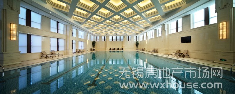 会所游泳池      