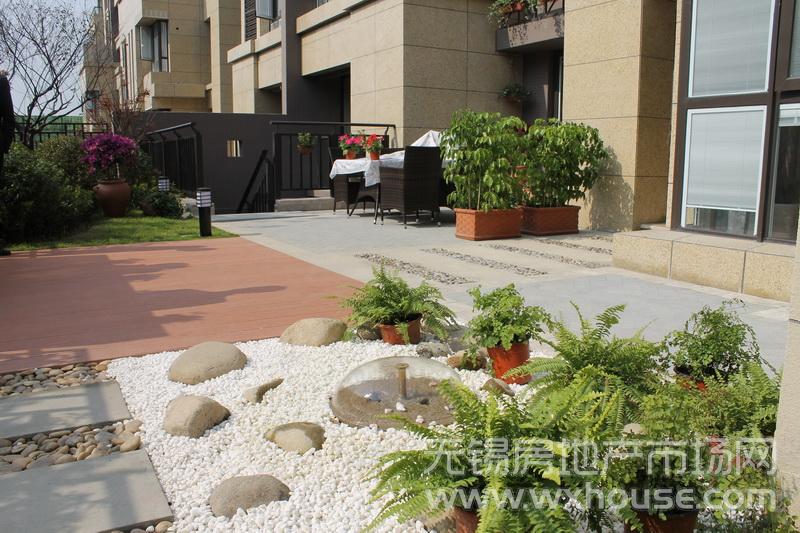 户型140平米样板房：一楼庭院      