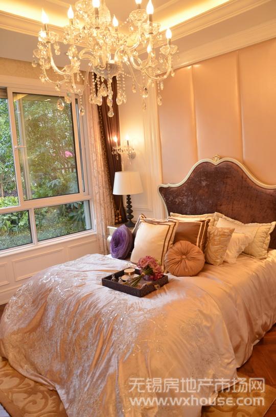 户型119米样板房：卧室      