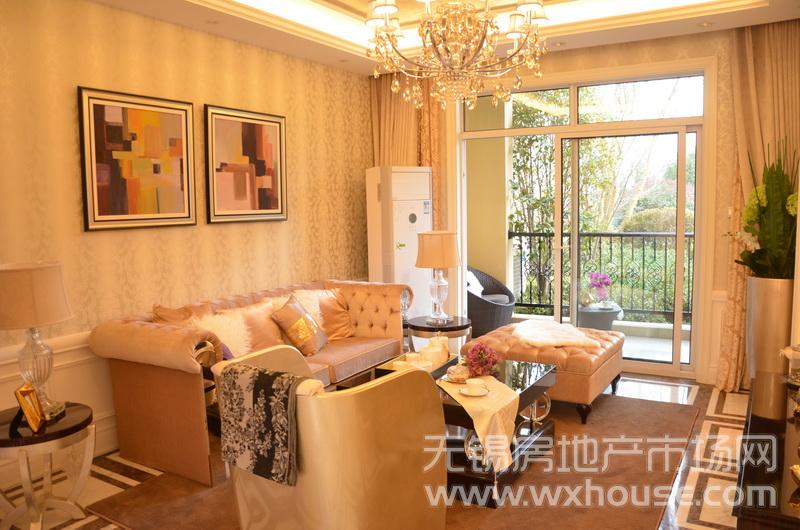 户型119米样板房：客厅      