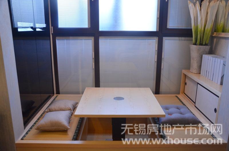 85㎡样板间：儿童房飘窗设计      