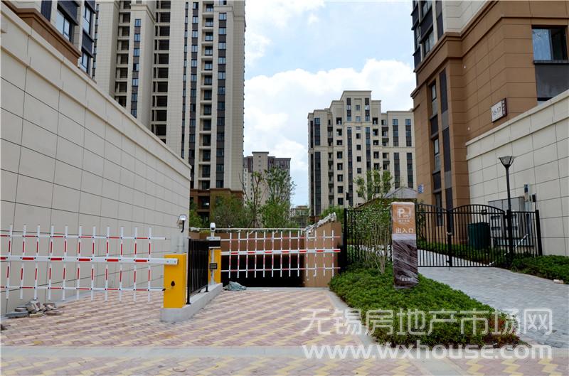 汽车车库      