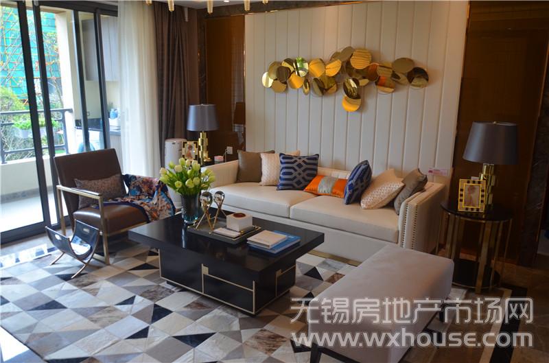 135㎡C户型样板间客厅      