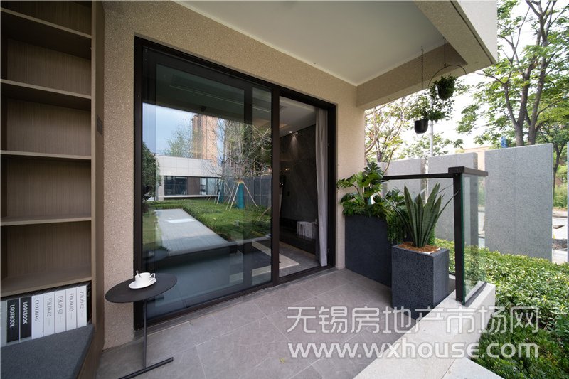 97㎡户型样板间阳台