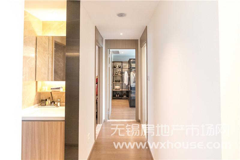 127㎡户型样板间走廊