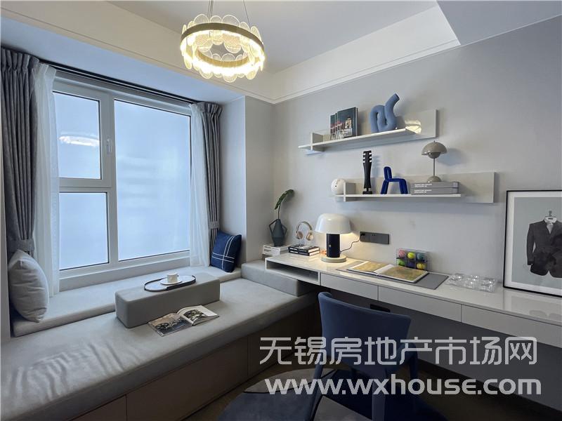110㎡精装高层样板间书房